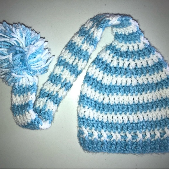 Picture Frame & Handmade Baby Hat Set - Picture 3 of 5